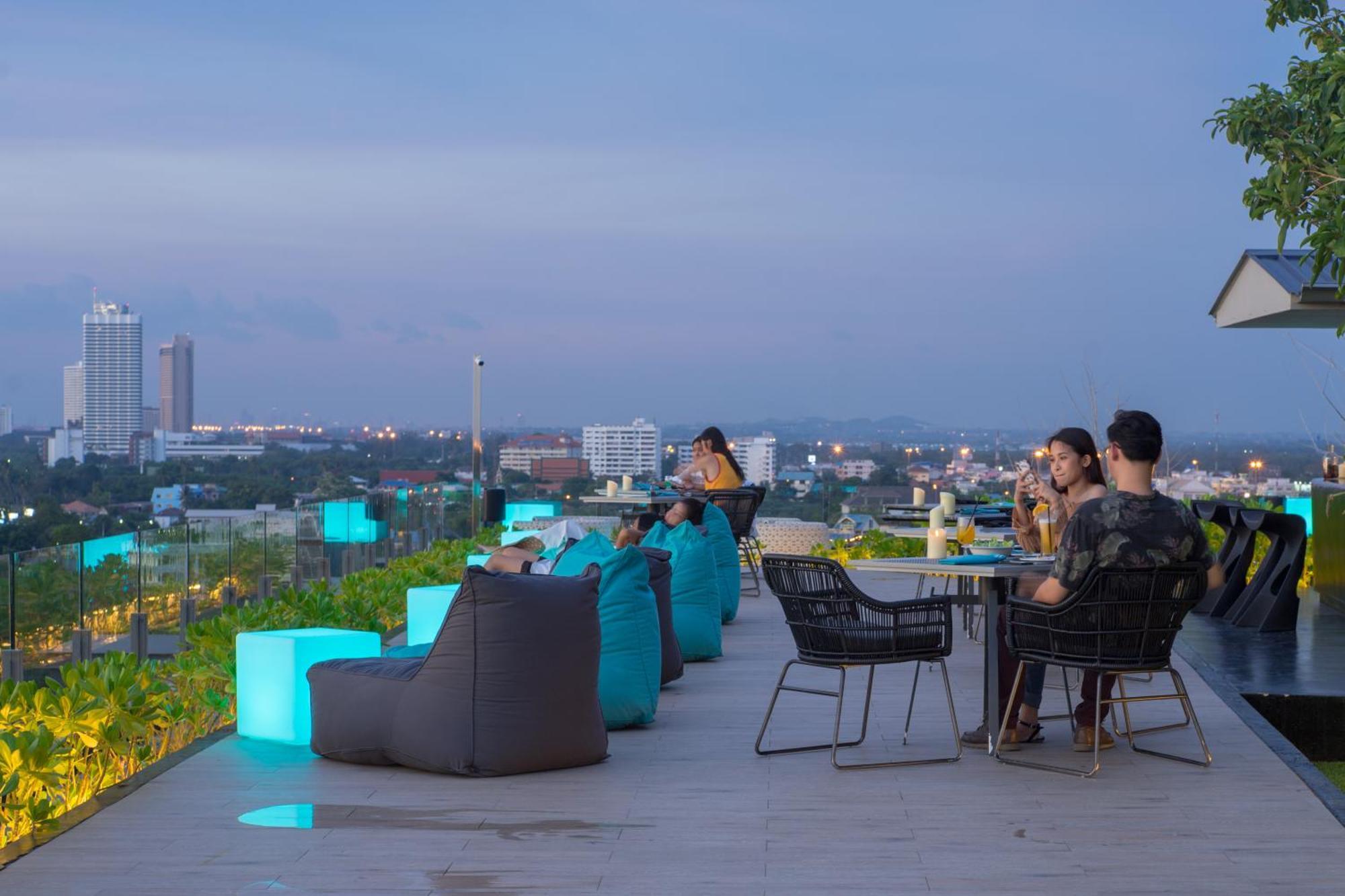 Cross Vibe Pattaya Seaphere Na Chom Thian Luaran gambar